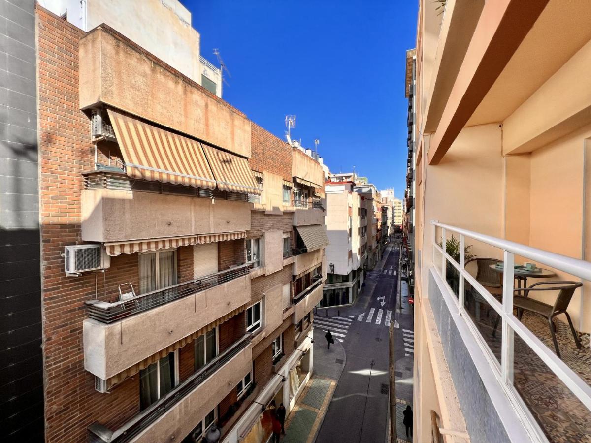 Downtown Apartment By United Renters Alicante Kültér fotó